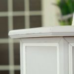 Particolare mobile da ingresso shabby